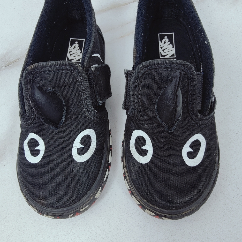 Vans X Shark Week Discovery Toddler Slip On V Sneakers, Phin Black, Sz 9 - Picture 4 of 10